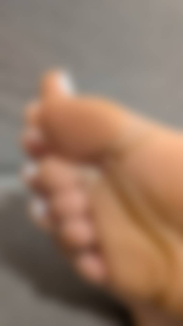 White toes Photos & Videos pack - Image 4