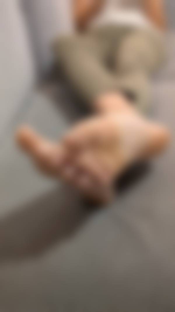 White toes Photos & Videos pack - Image 5